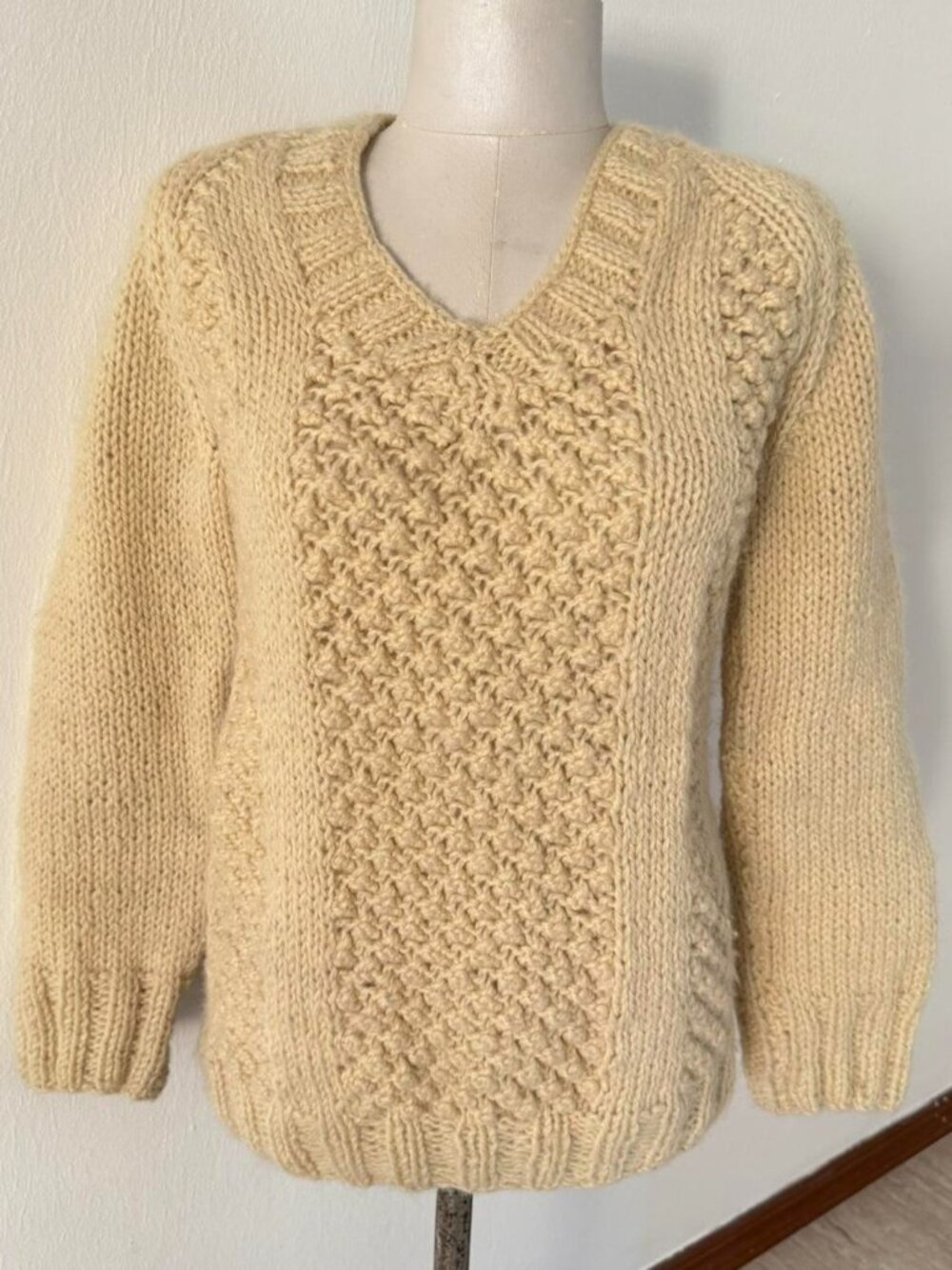 Women's Cream and Tan Jumper